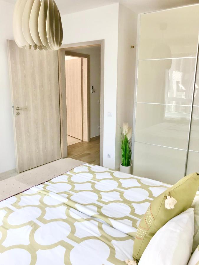 Elizabeth Garden Premium Apartment Kecskemét المظهر الخارجي الصورة